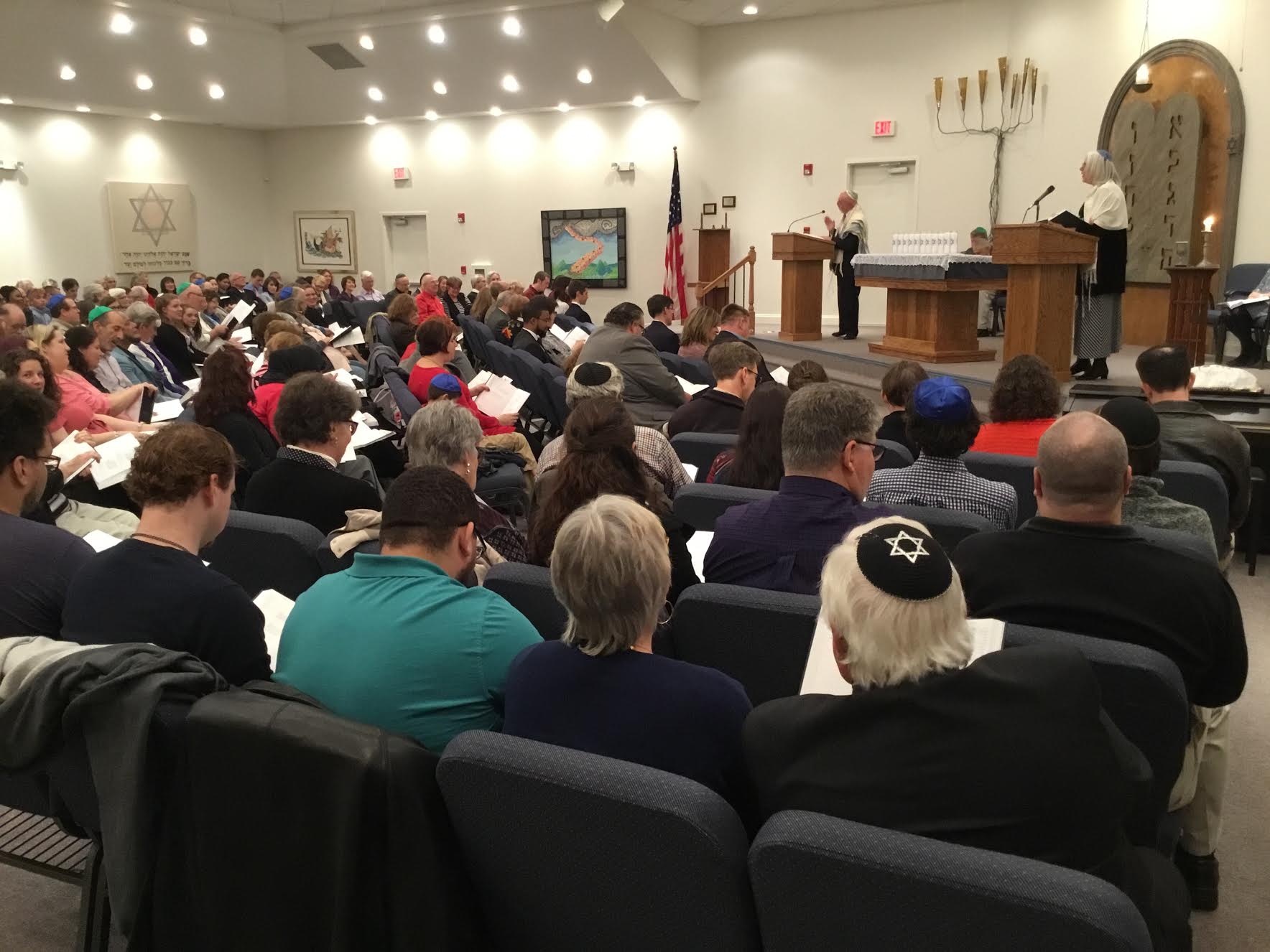 45493678_1963475360378560_5395174184491941888_n